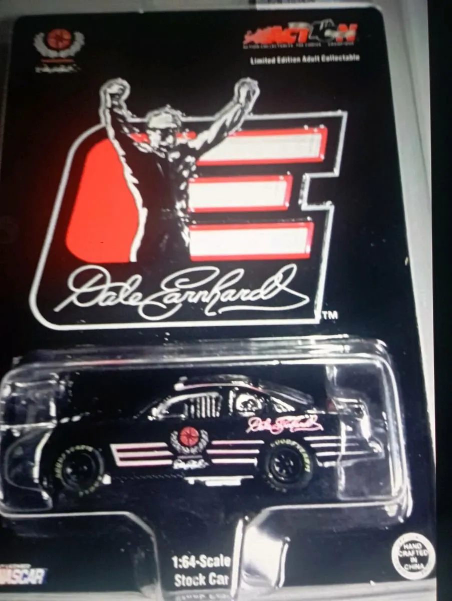 ACTION COLLECTIBLES  DALE EARNHARDT  MODLE CAR - Image 1