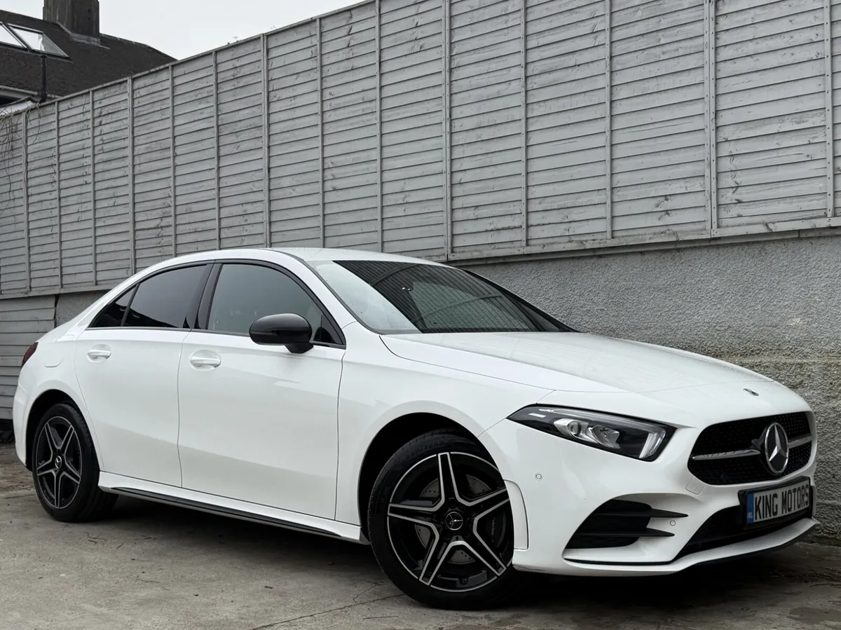 Mercedes-Benz AMG 2022 250 AMG LINE EXECUTIVE - Image 1
