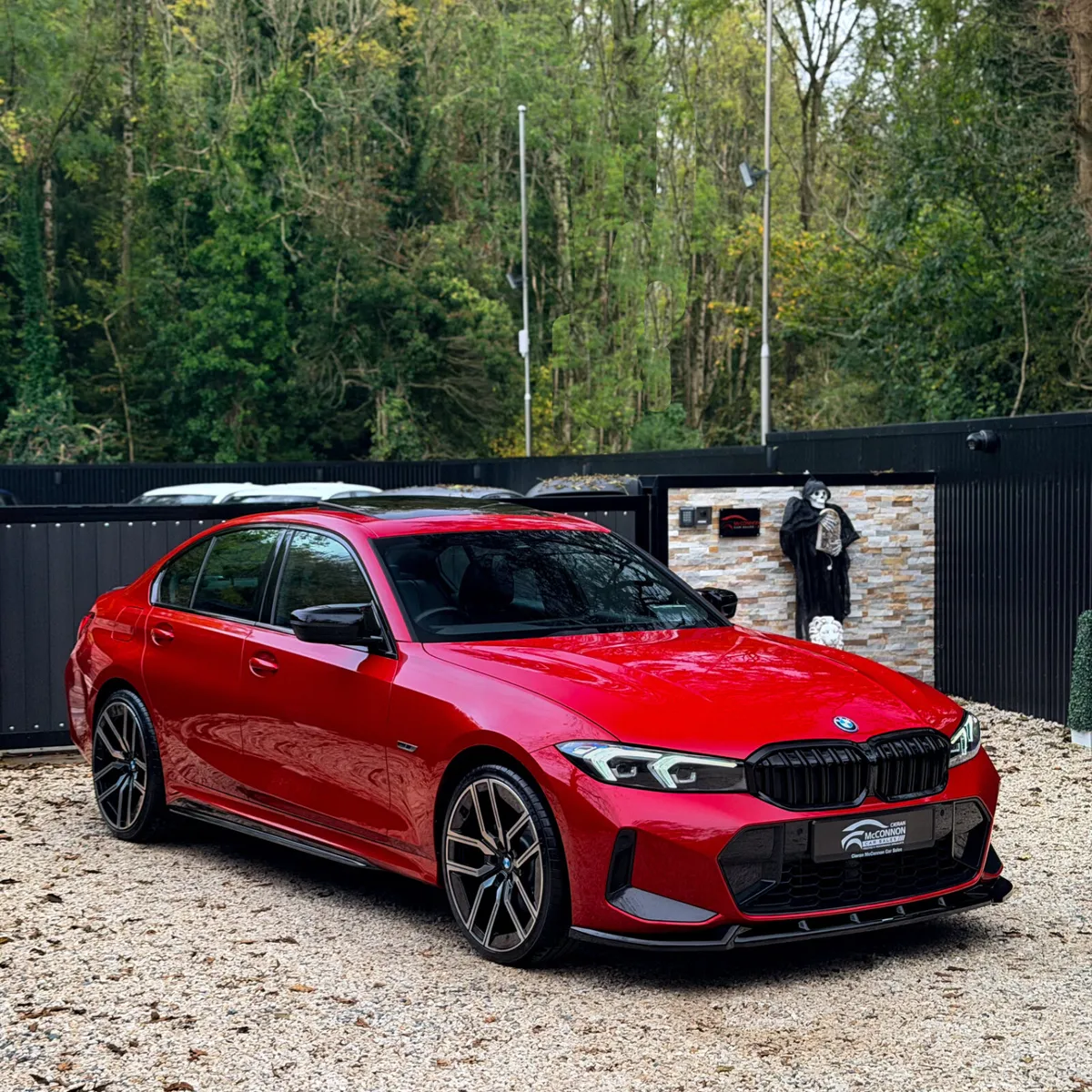 2023 (231) BMW 330e M Sport LCI – X-Drive – Sunroo - Image 1