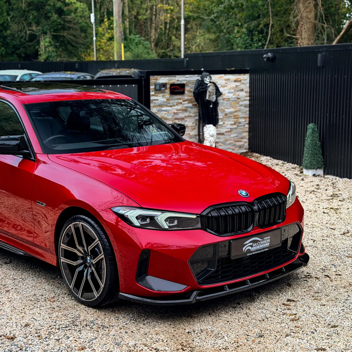 2023 (231) BMW 330e M Sport LCI – X-Drive – Sunroo - Image 2