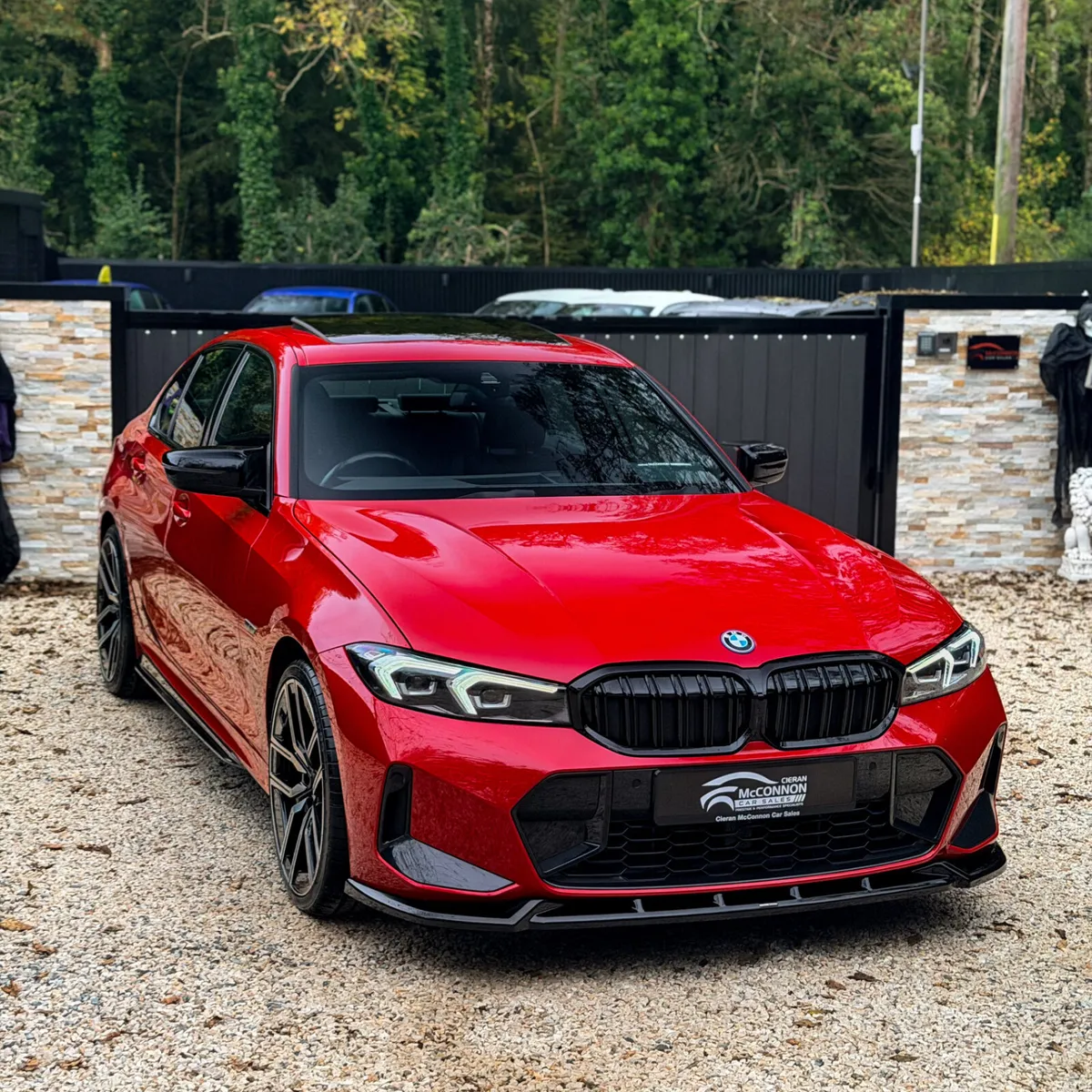 2023 (231) BMW 330e M Sport LCI – X-Drive – Sunroo - Image 3