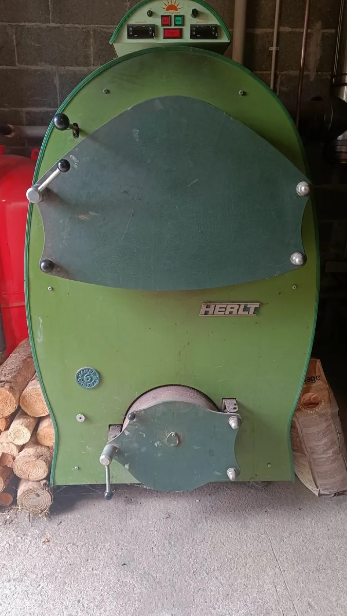HERLT HV 35 Wood Gasification Boiler + 5000 L Tank - Image 1