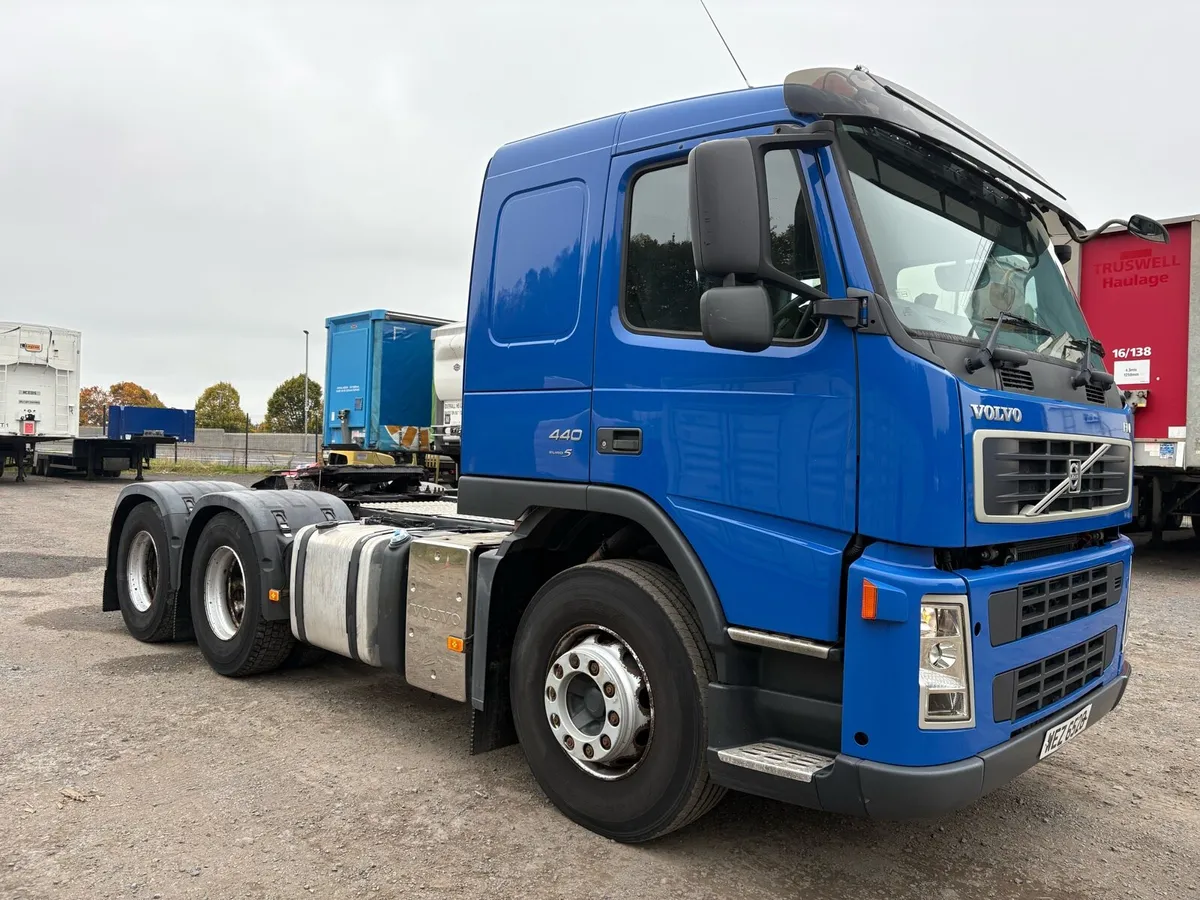 2009 Volvo FM13 440 6x4 Only 58k from New - Image 1