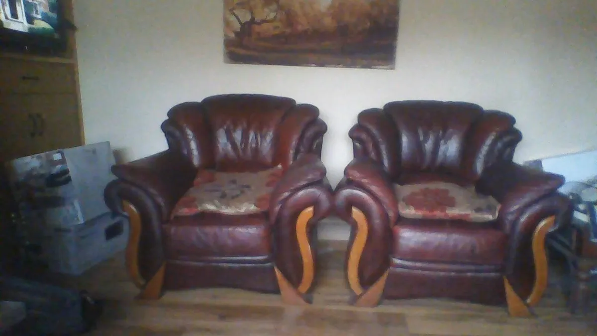 Television+ Armchairs