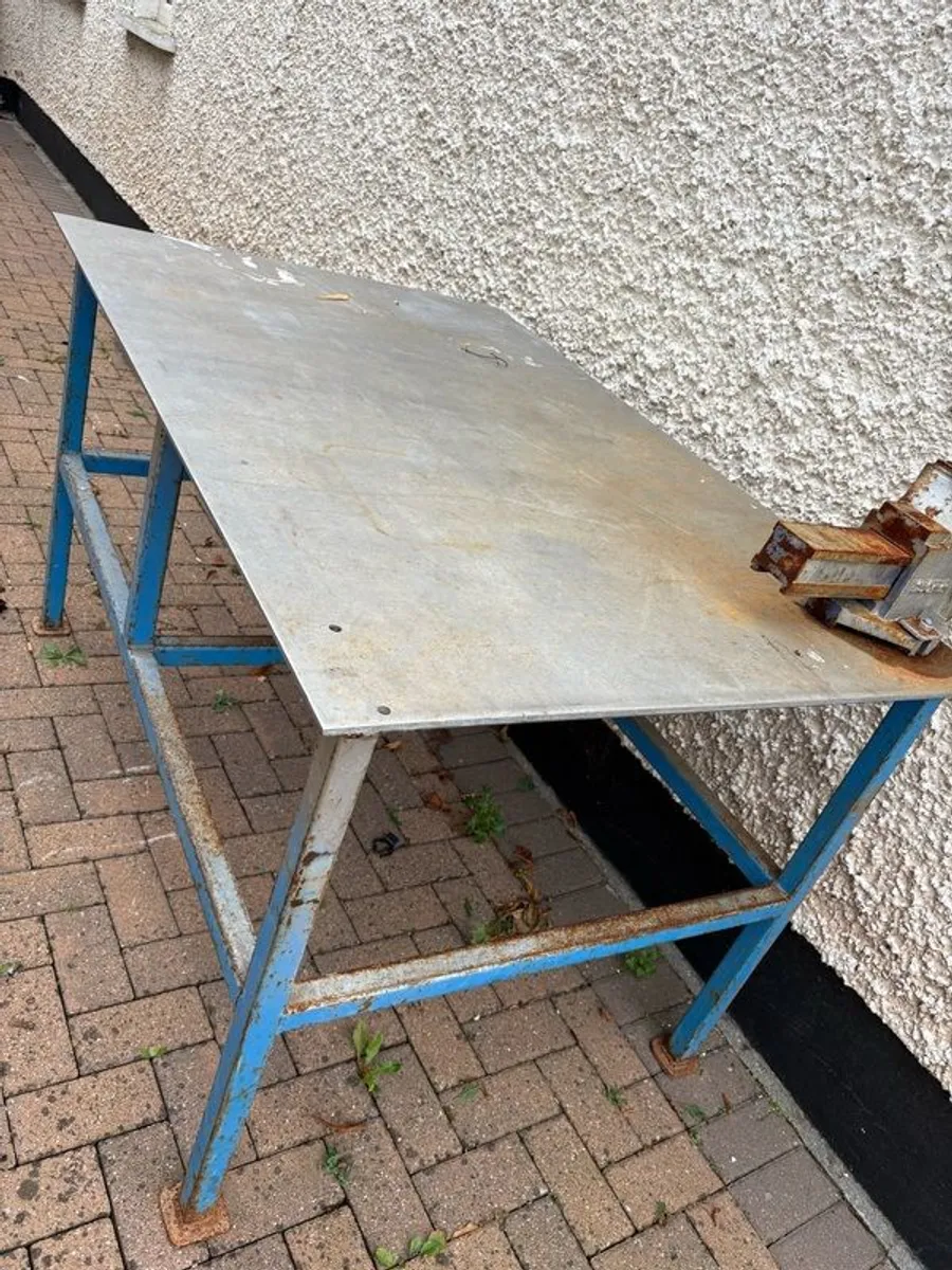 Steel workbench - Image 1