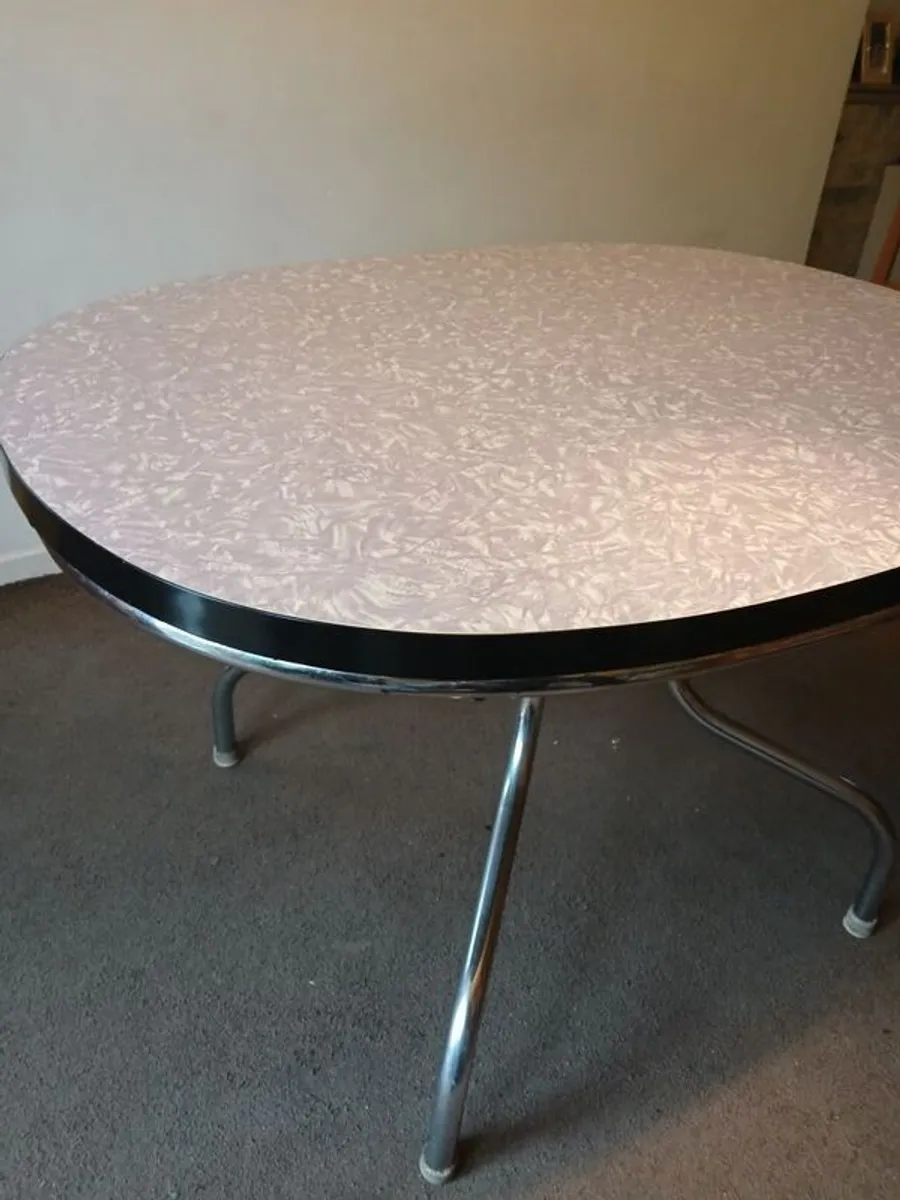 table - Image 1