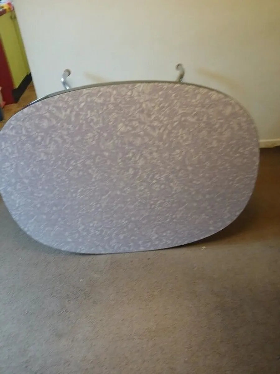 table - Image 3