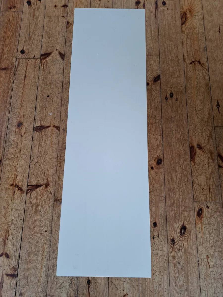 TELEVISION TABLE - Image 3