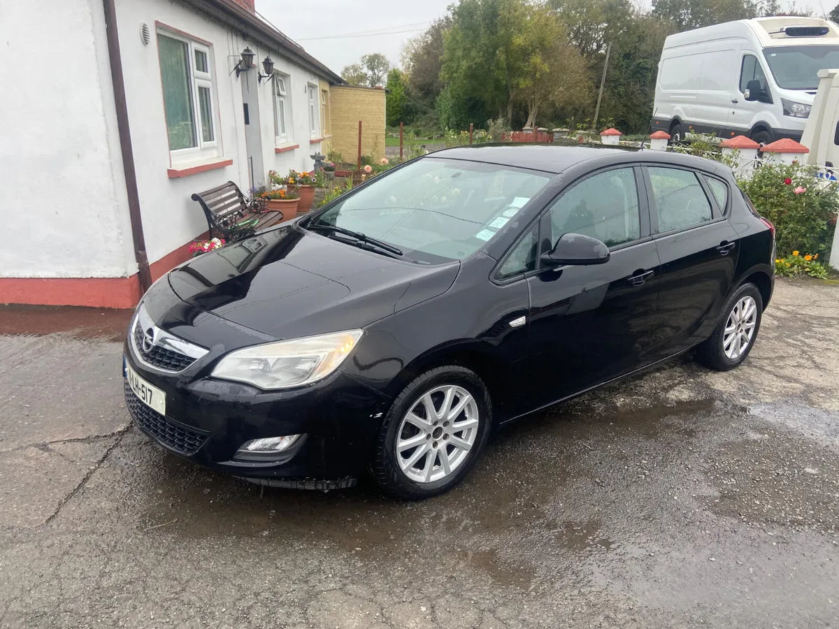 Opel Astra 2011 new nct - Image 2