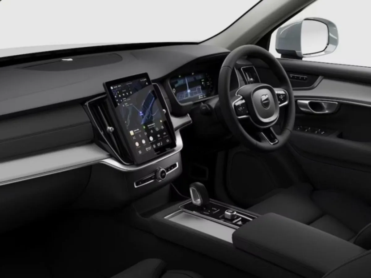 Volvo XC90 T8 Phev Core - Image 4