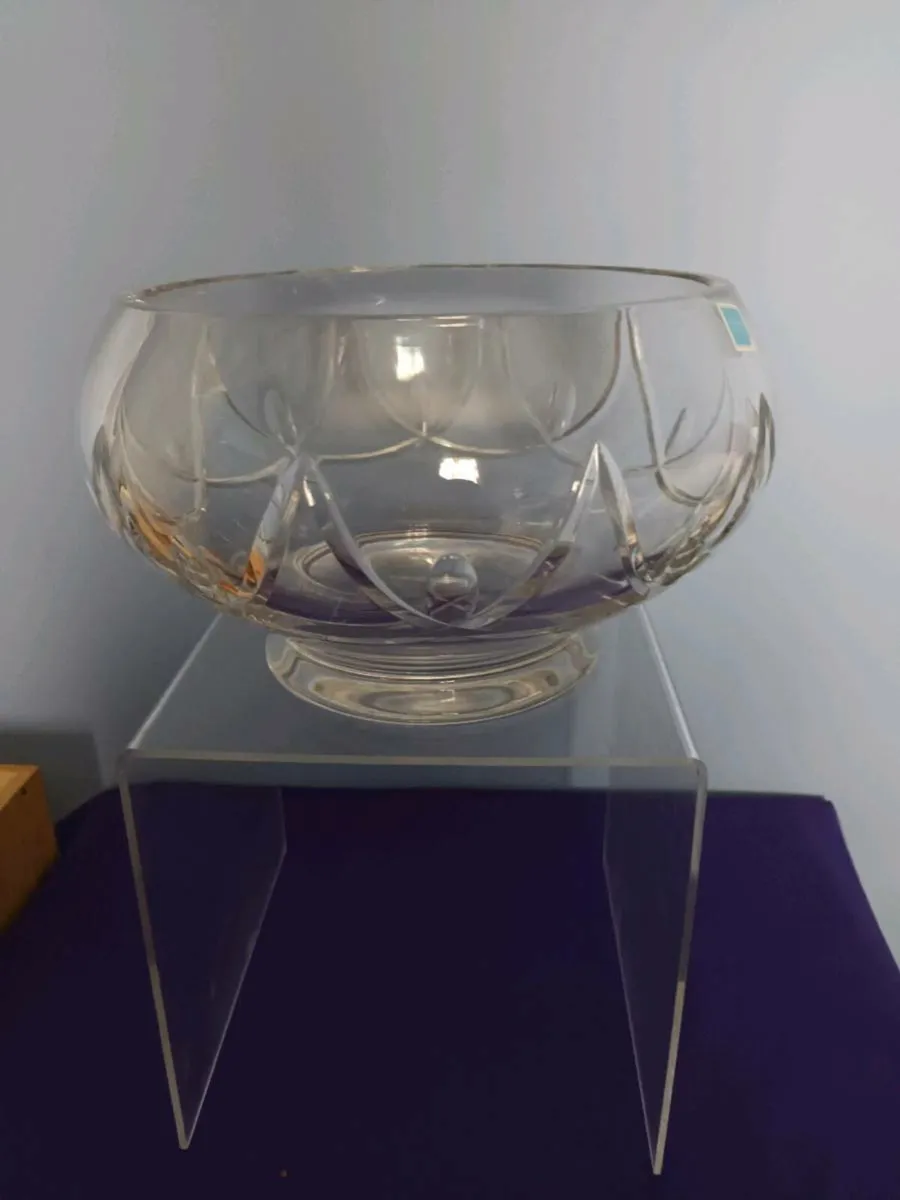 Beautiful  Large Tipperary Crystal  Bowl - Image 3