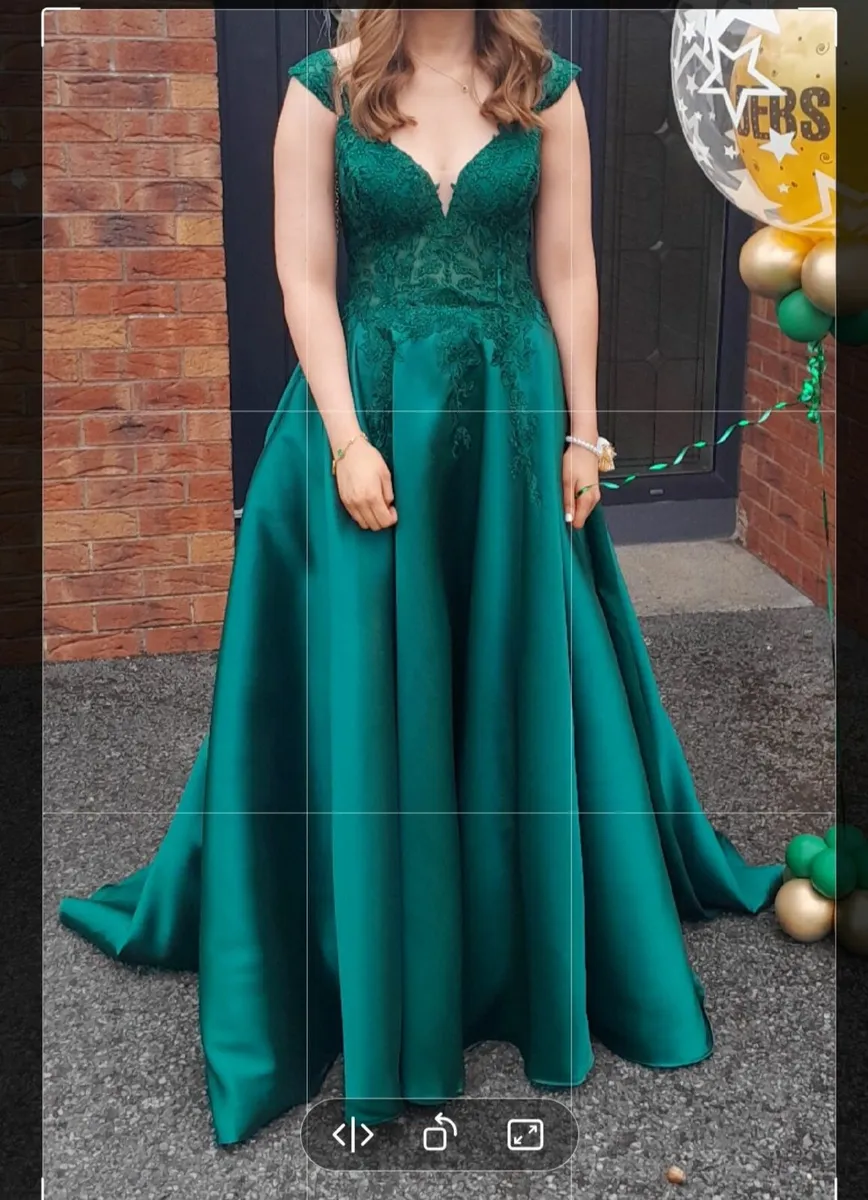 Stunning Debs Dress - Image 4