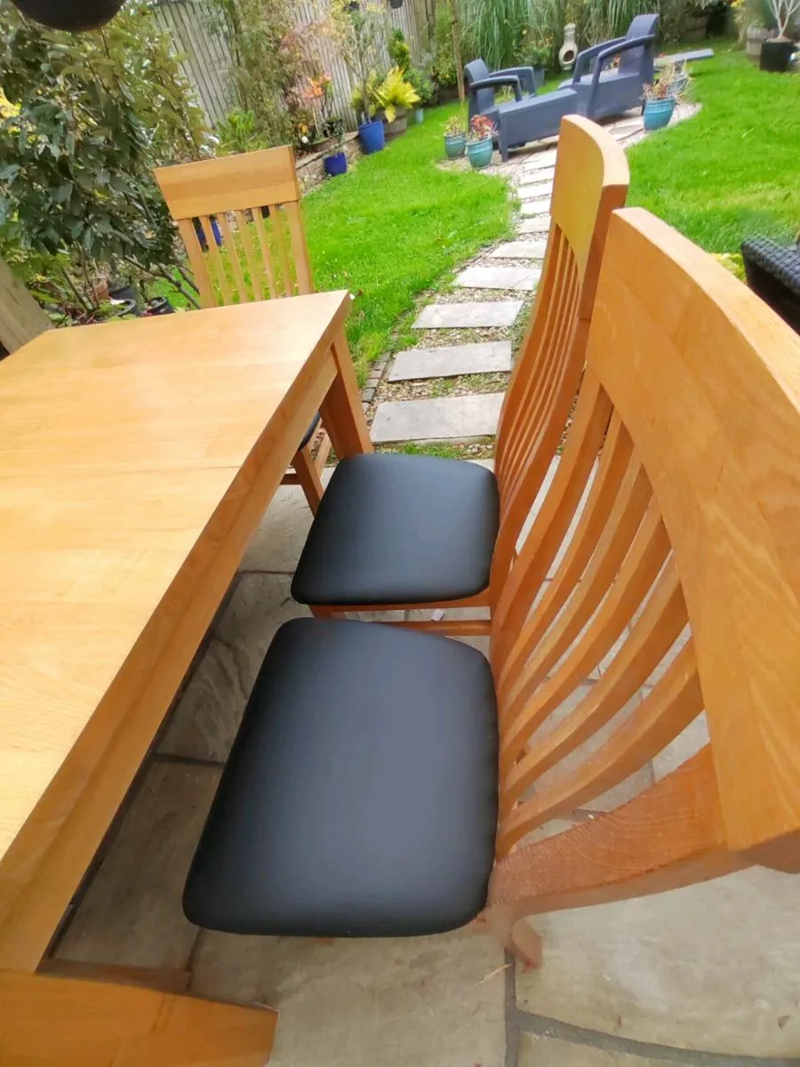 Kitchen dining table 0 - Image 4