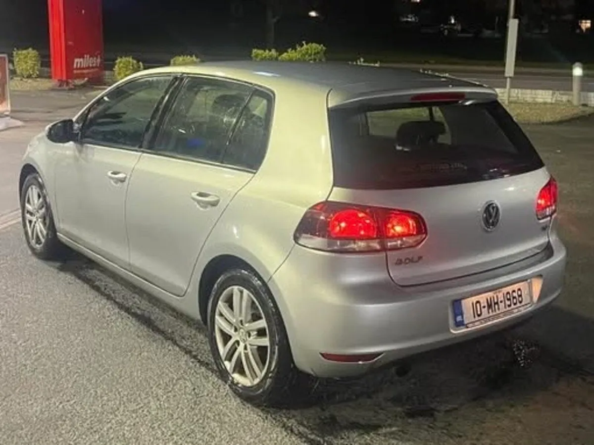 2010 VW Golf 1.2 petrol €2150 - Image 2
