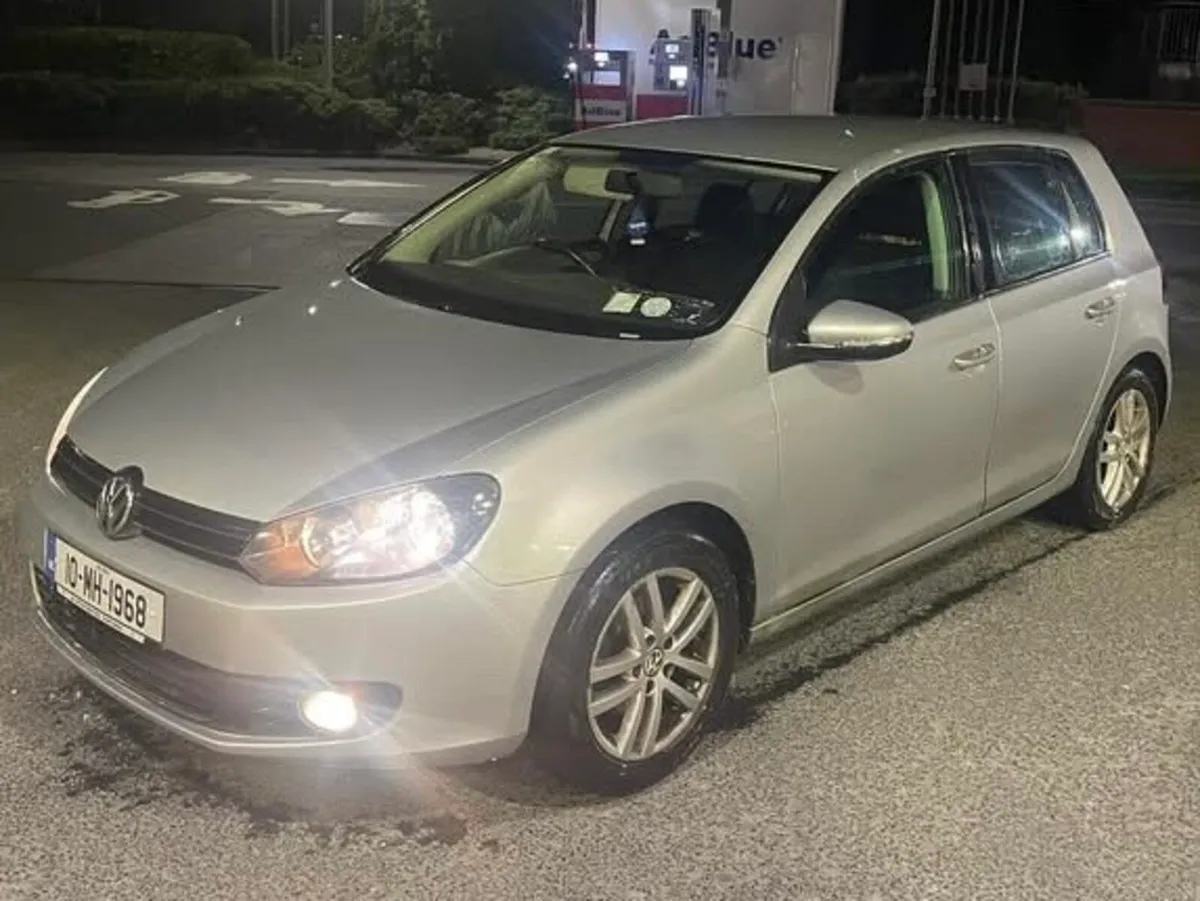 2010 VW Golf 1.2 petrol €2150 - Image 3