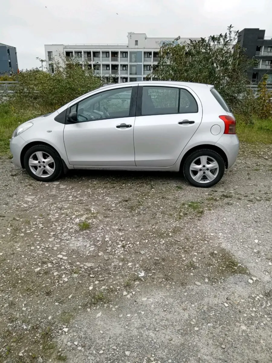 Toyota yaris - Image 3