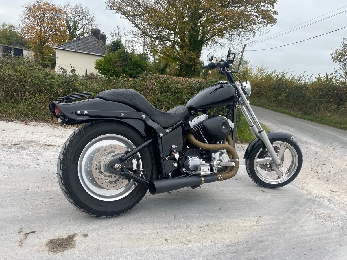Harley Davidson Custom Softail - Image 4