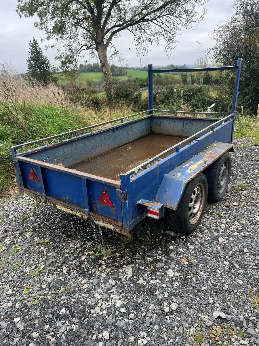 Trailer - Image 2