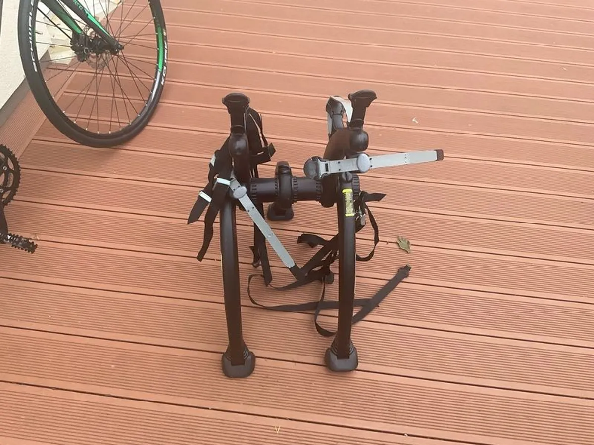 CUBE SL Road Cross Road Configuration Includes Saris Boot rack - Image 1