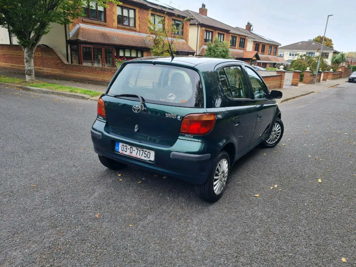 Toyota Yaris 2003 - Image 4