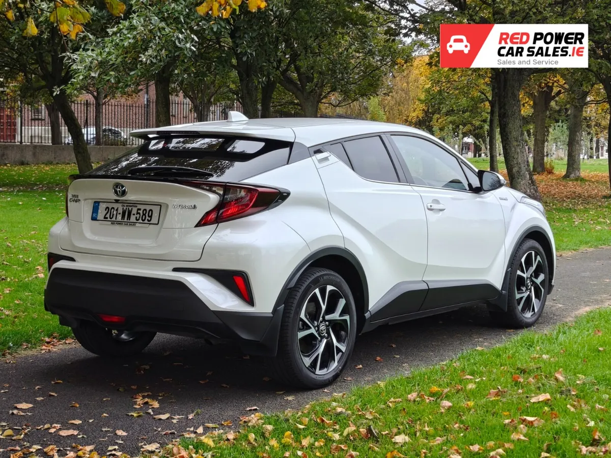 Toyota C-HR 1.8 HYBRID SPORT NEW NCT - Image 4