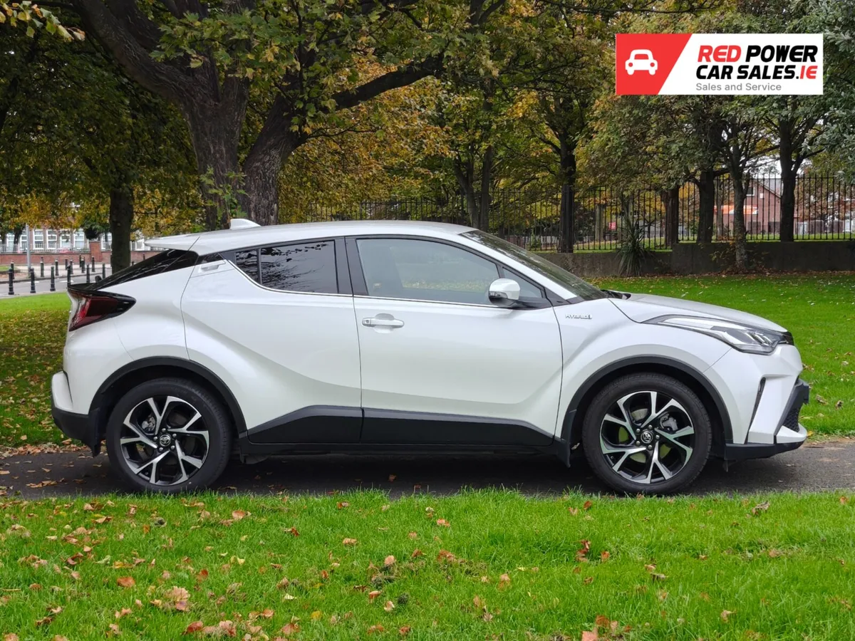 Toyota C-HR 1.8 HYBRID SPORT NEW NCT - Image 2