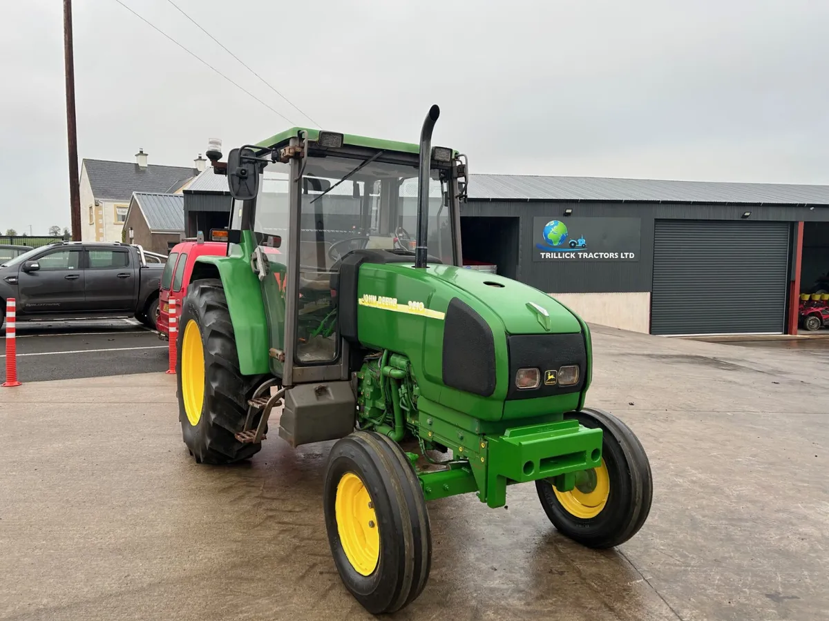 John Deere 3210 (only 1402 hours) - Image 2