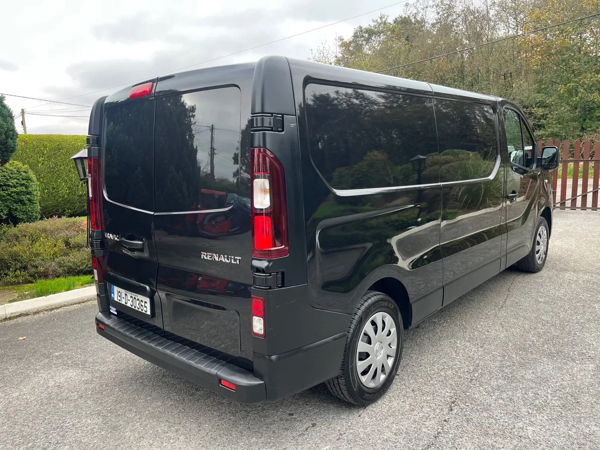 191 Renault Trafic LWB - low mileage - Image 4