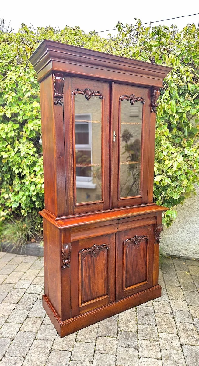 Victorian Style Mahogany Display Bookcase - Image 2