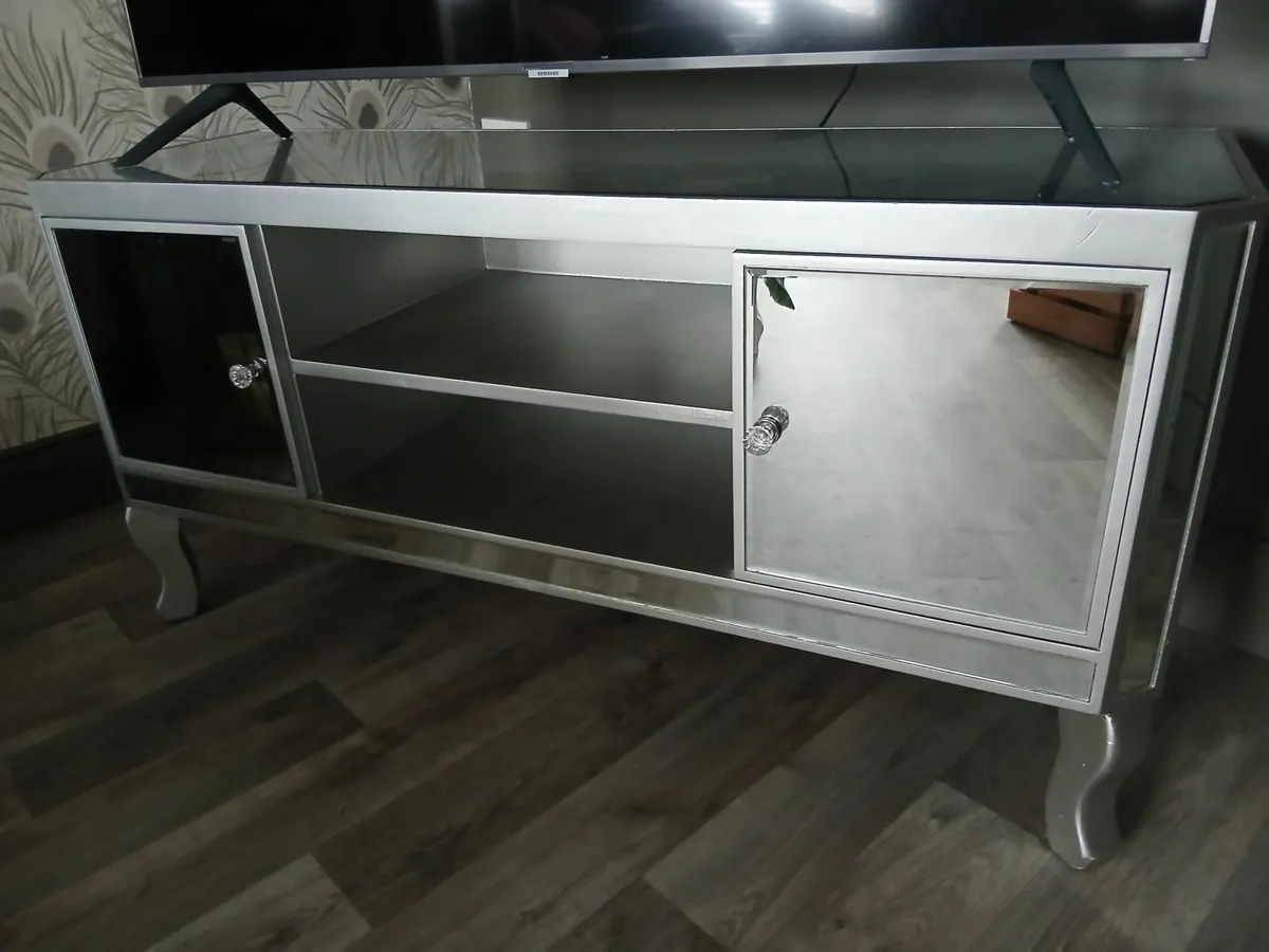 Mirrored TV Unit - Image 1