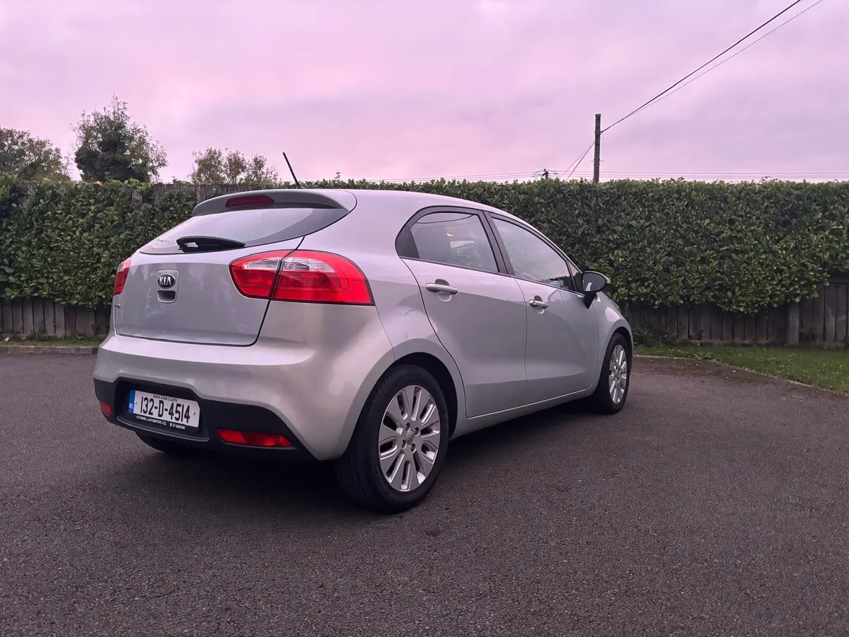 Car - Image 3