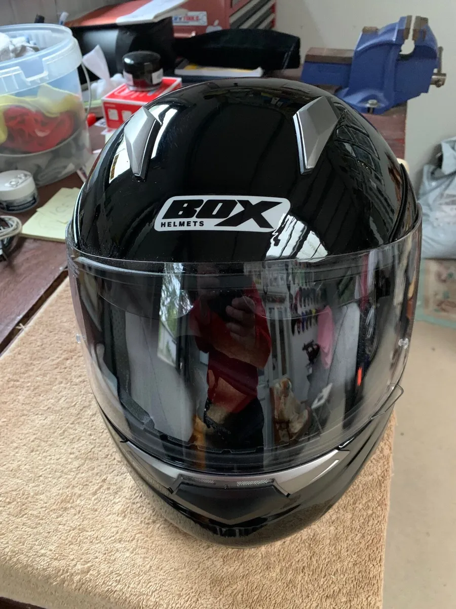Motorcycle helmet - Image 1