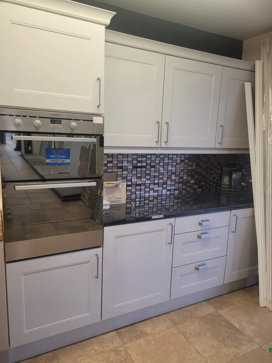 Ex Display Kitchen €800 ono