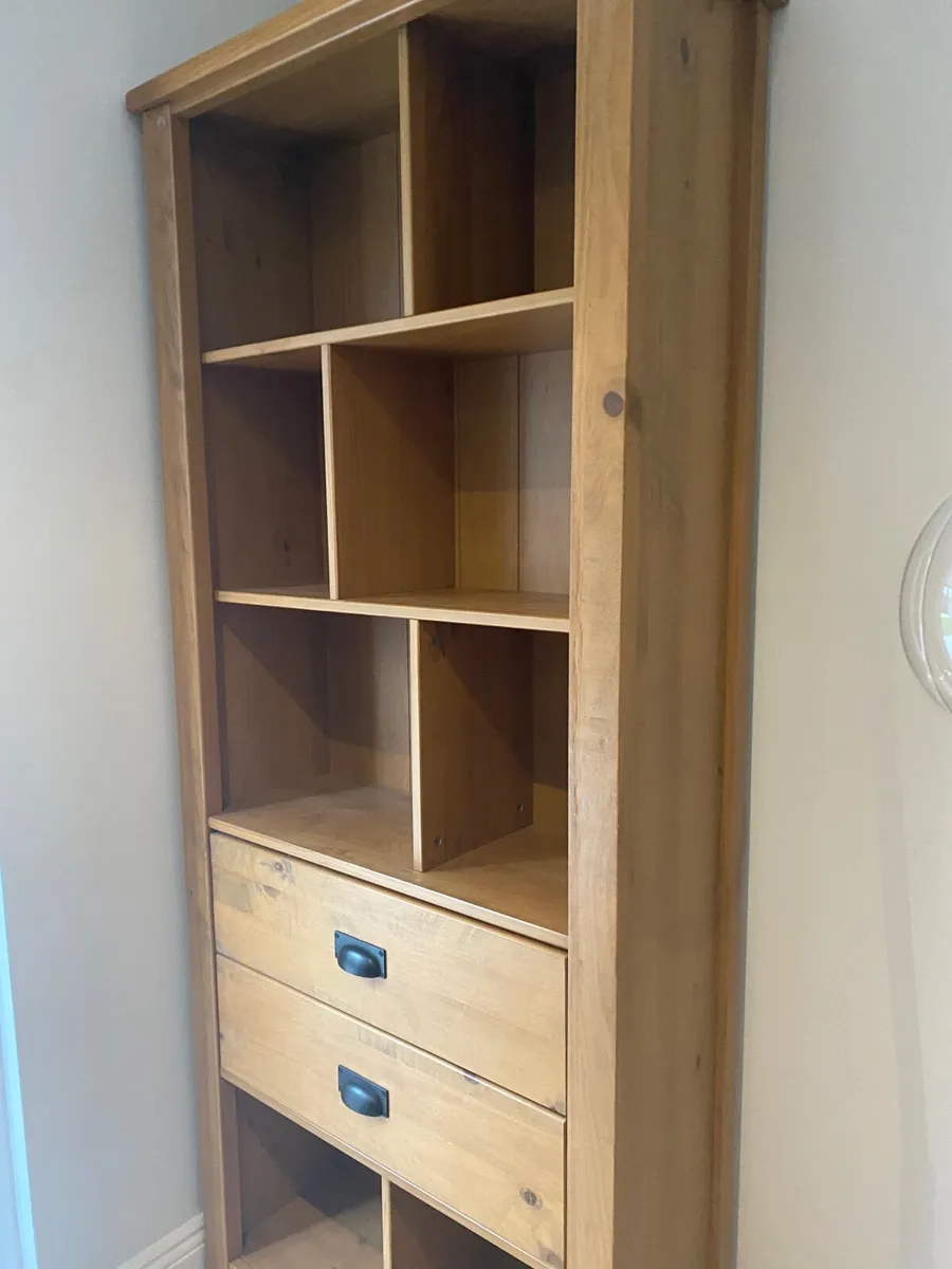 Book shelf - Image 1