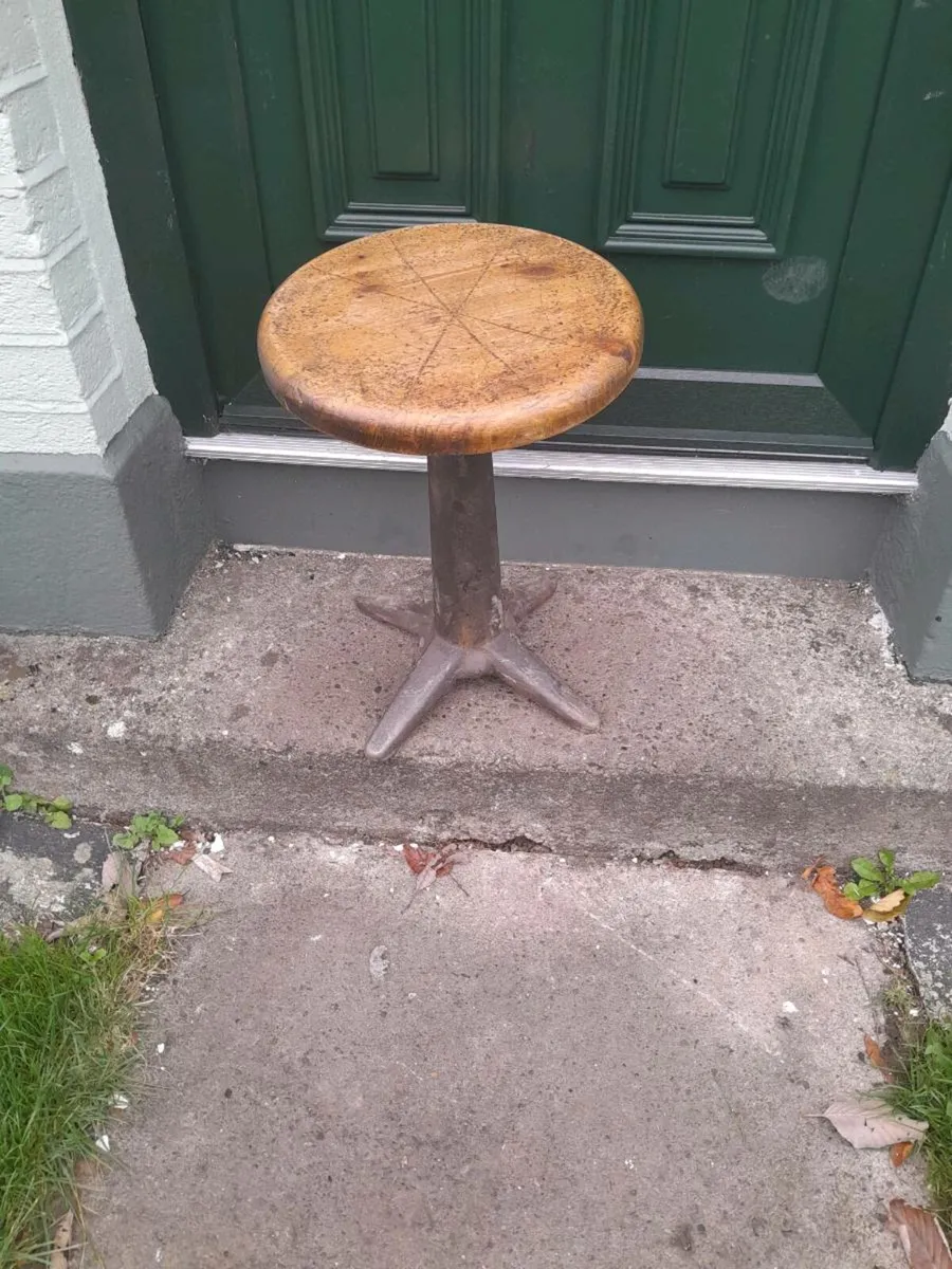 Vintage stool - Image 2