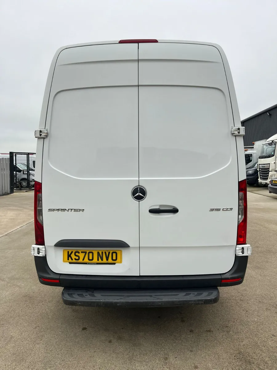 2021 Mercedes Sprinter 315 CDi Progressive LWB - Image 4