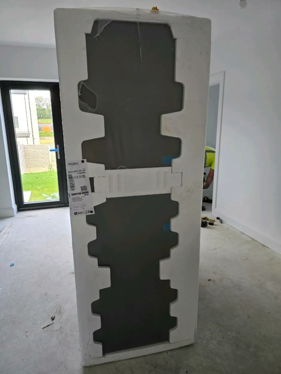 A brand new fridge given by the builders selling b - Image 4