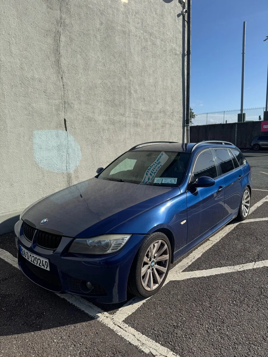 BREAKING BMW 320d msport Touring - Image 2