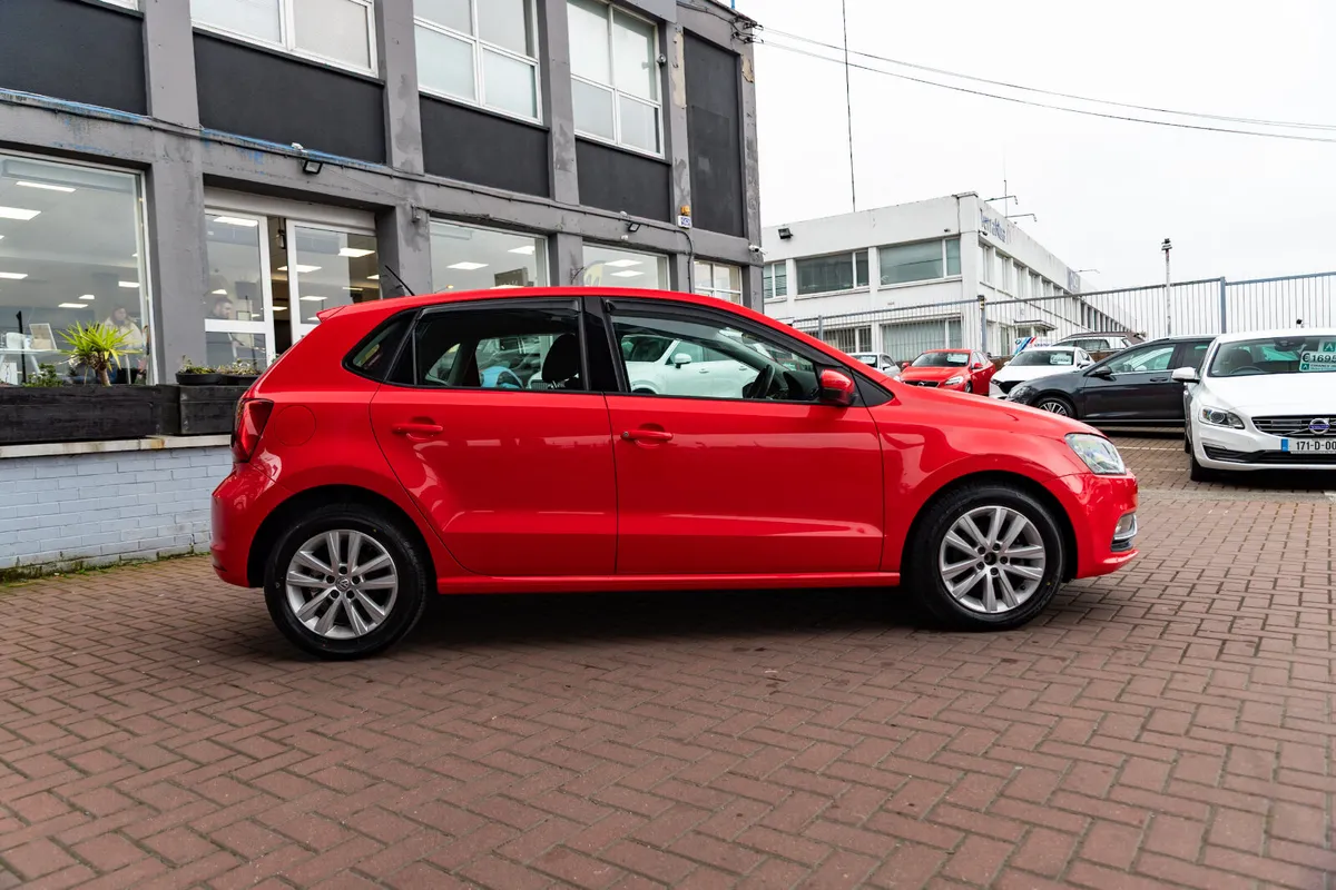 VOLKSWAGEN POLO 1.2TSI COMFORTLINE HATCHBACK  AUTO - Image 2