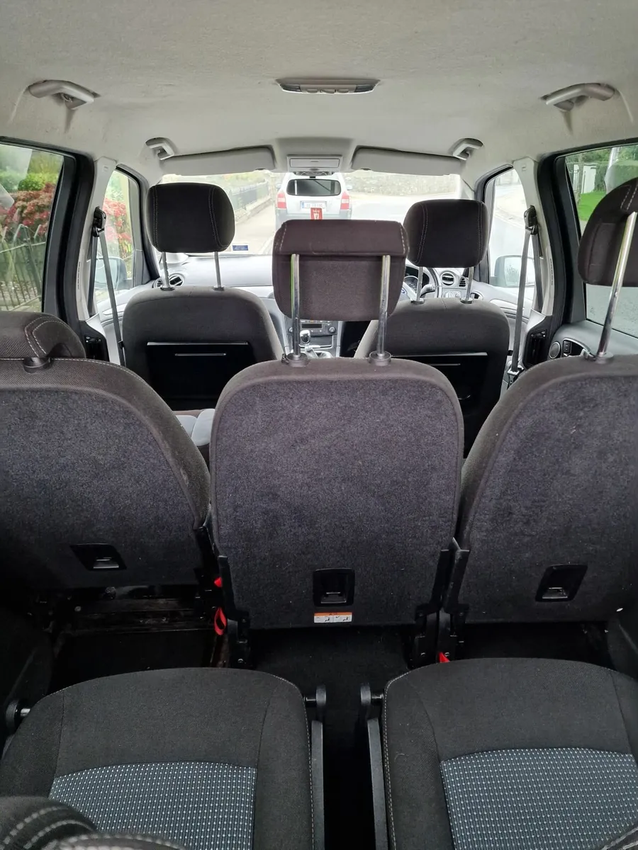 Ford Galaxy 2012 - Image 2