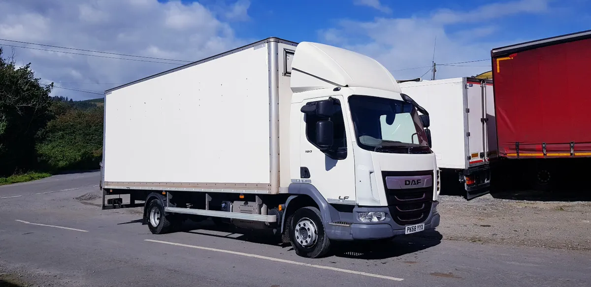 2019 Daf LF 180 , 12 Tonne Box Curtain Side Box - Image 1