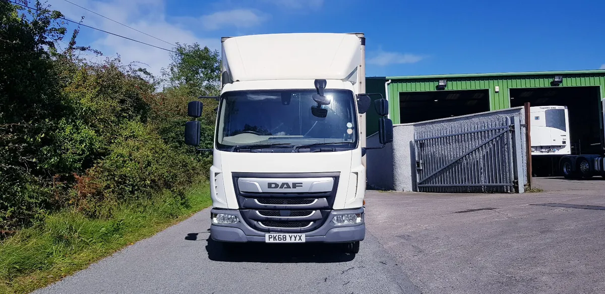 2019 Daf LF 180 , 12 Tonne Box Curtain Side Box - Image 2