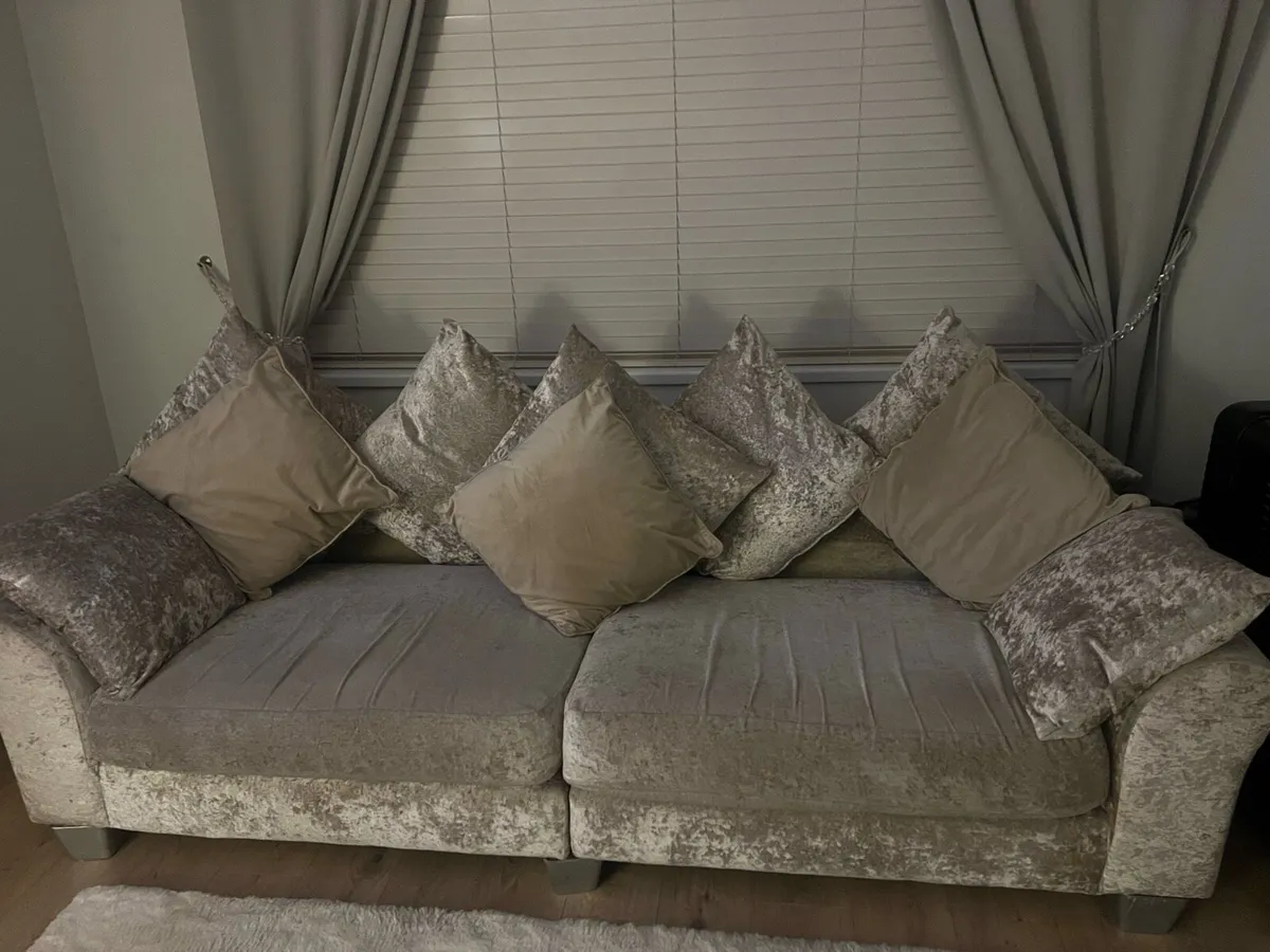 Sofa - Image 3