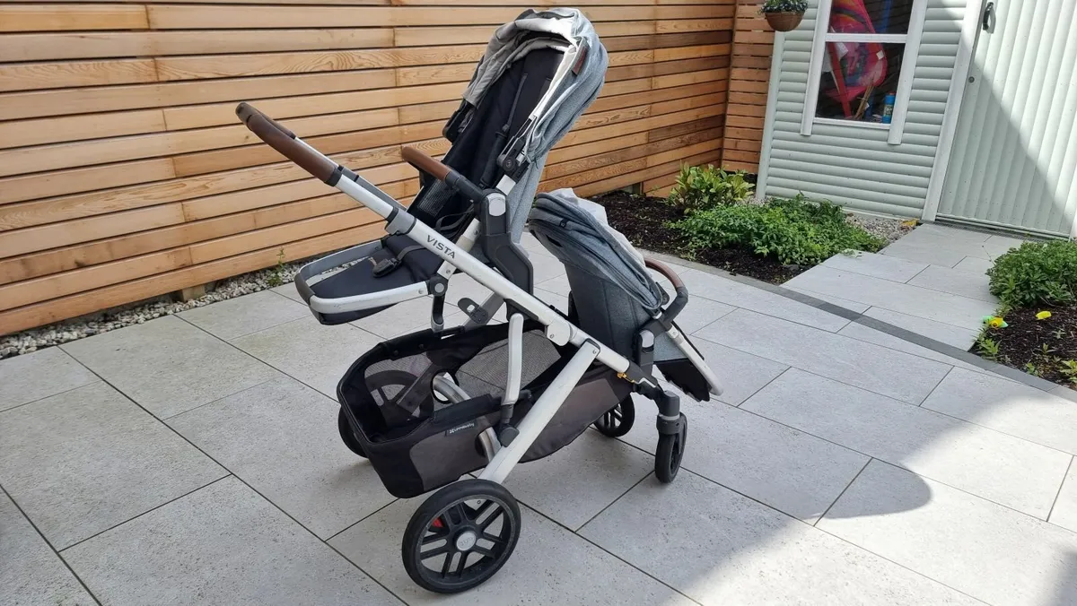 Uppababy Vista v2 with NEW Chassis + Rumble Seat - Image 2