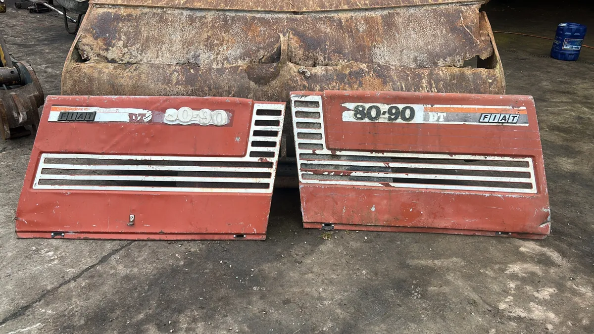 Fiat 4 Cylinder Side Panels - Image 2