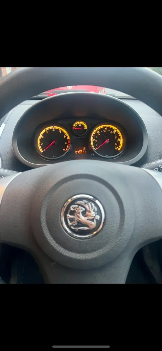 •SOLD• VERY LOW MILAGE 2011 VAUXHALL CORSA - Image 4