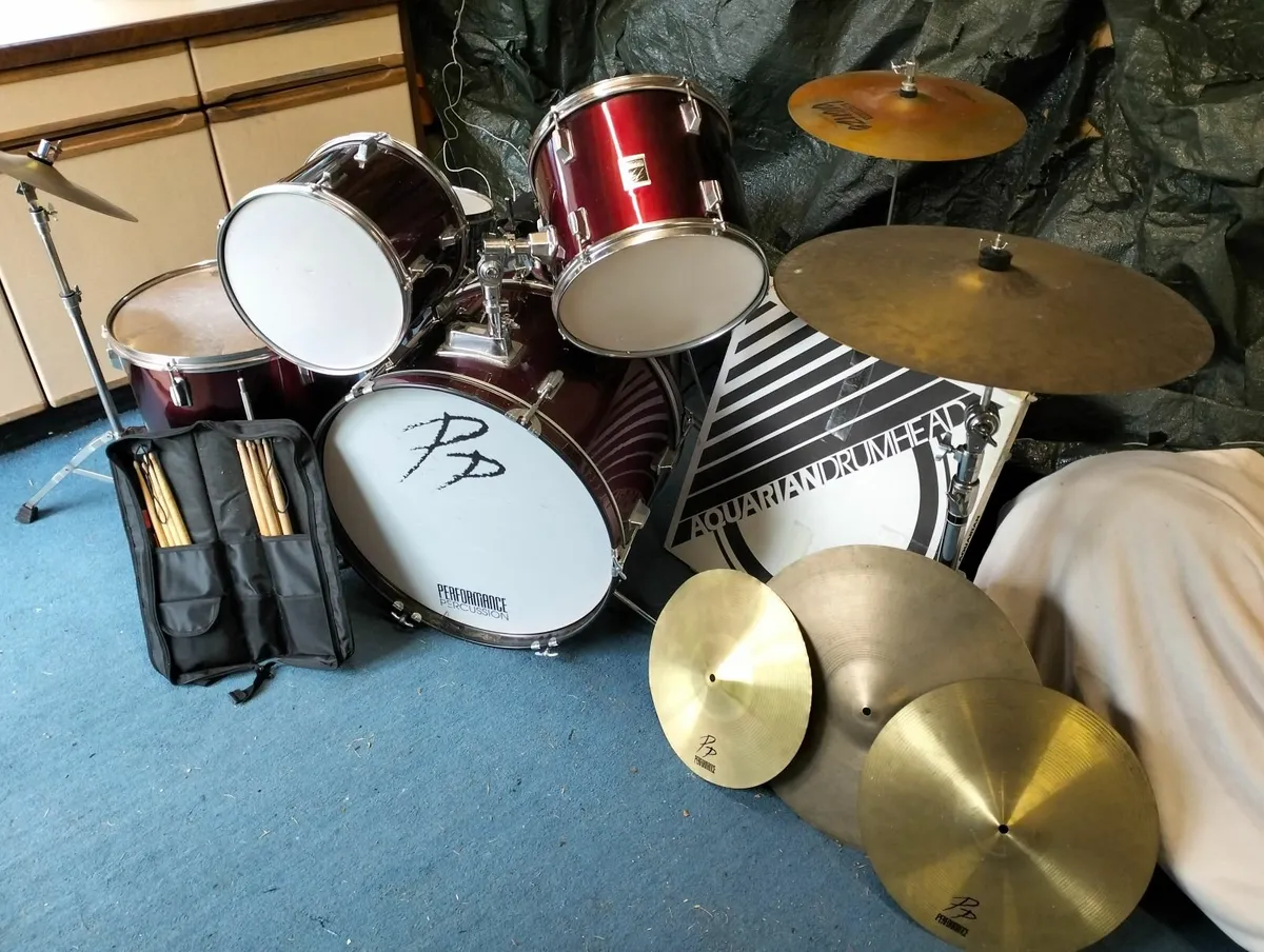 Drum kit - Image 1