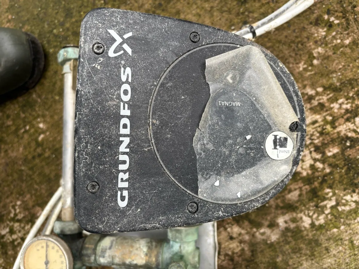 Motorise valve and Grundfos pump - Image 1