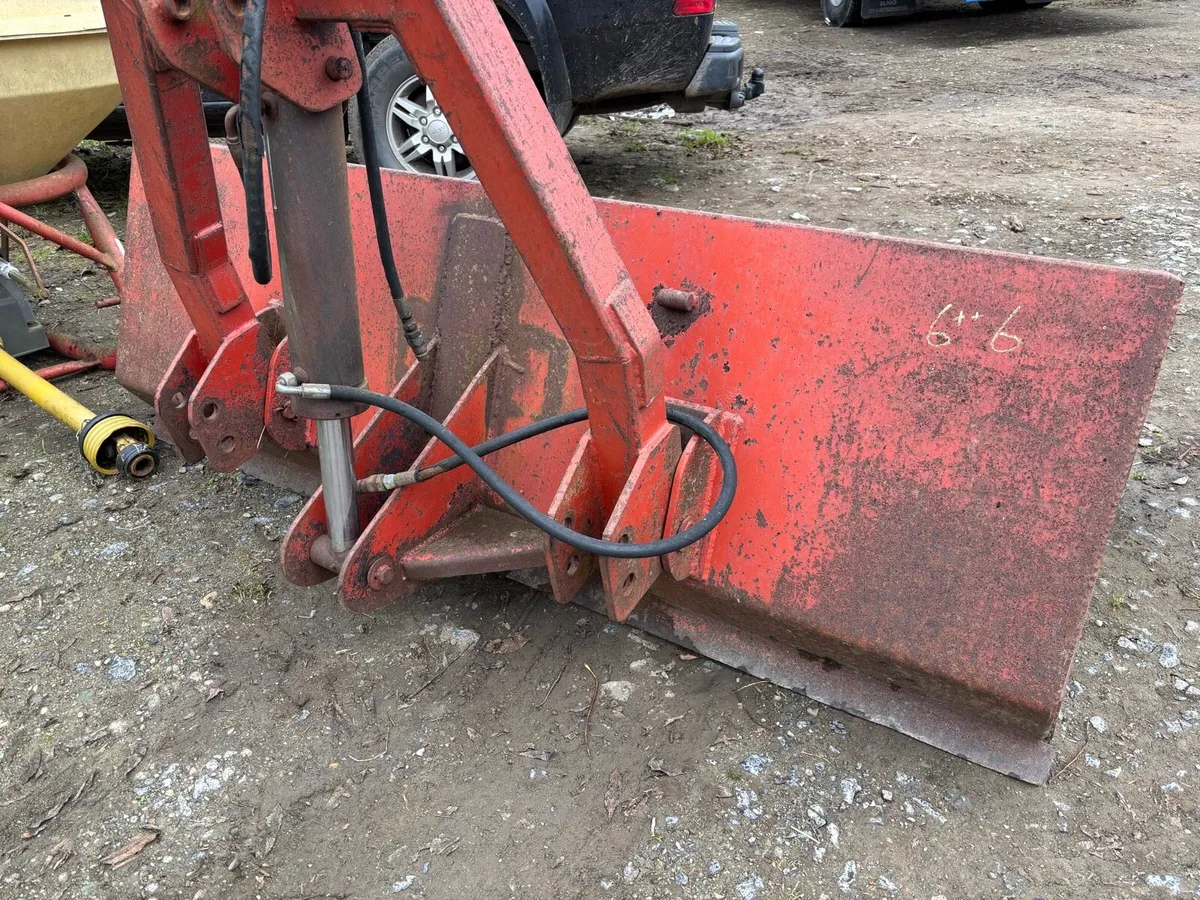 6ft 6 power box - Image 1