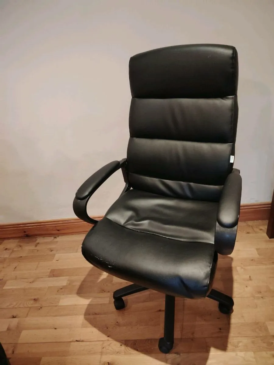 Leather office chair - Image 1